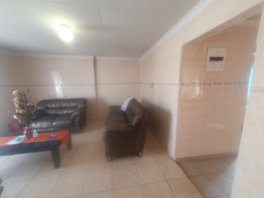 2 Bedroom Property for Sale in Dobsonville Ext 4 Gauteng