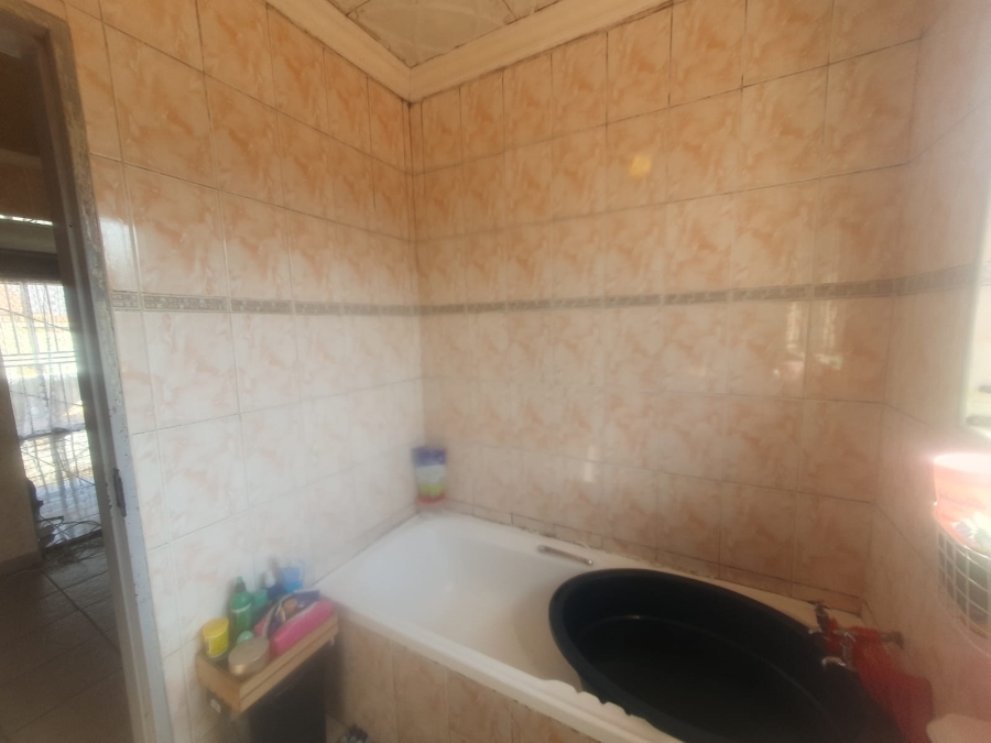 2 Bedroom Property for Sale in Dobsonville Ext 4 Gauteng