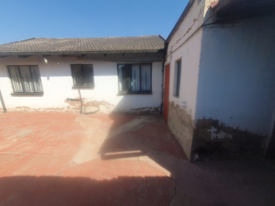 2 Bedroom Property for Sale in Dobsonville Ext 4 Gauteng