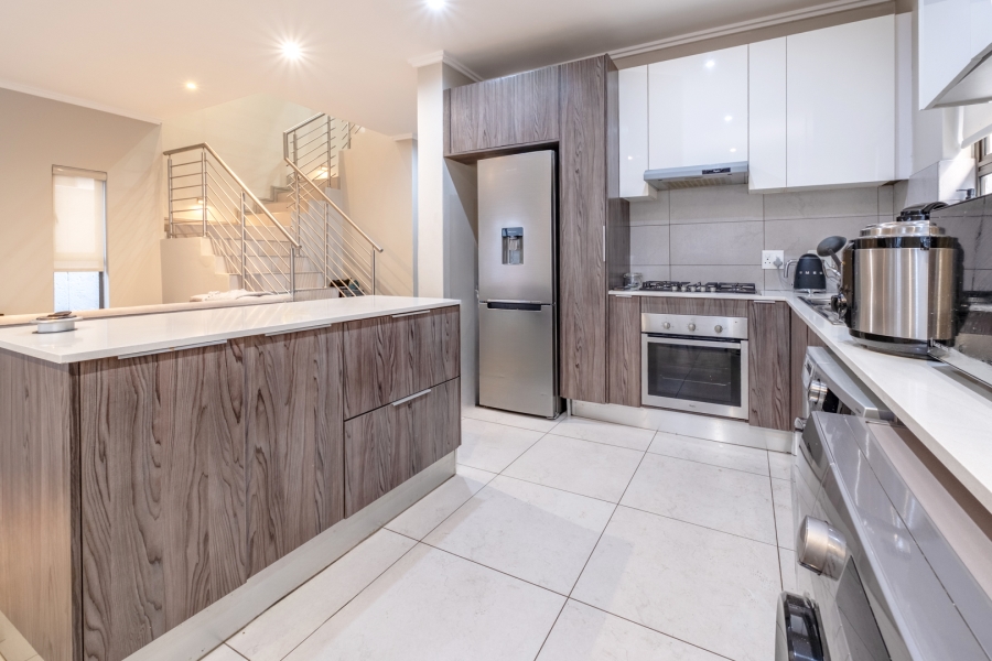 3 Bedroom Property for Sale in Bryanston Gauteng