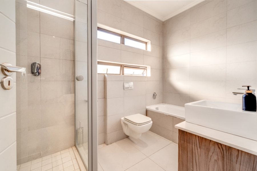 3 Bedroom Property for Sale in Bryanston Gauteng