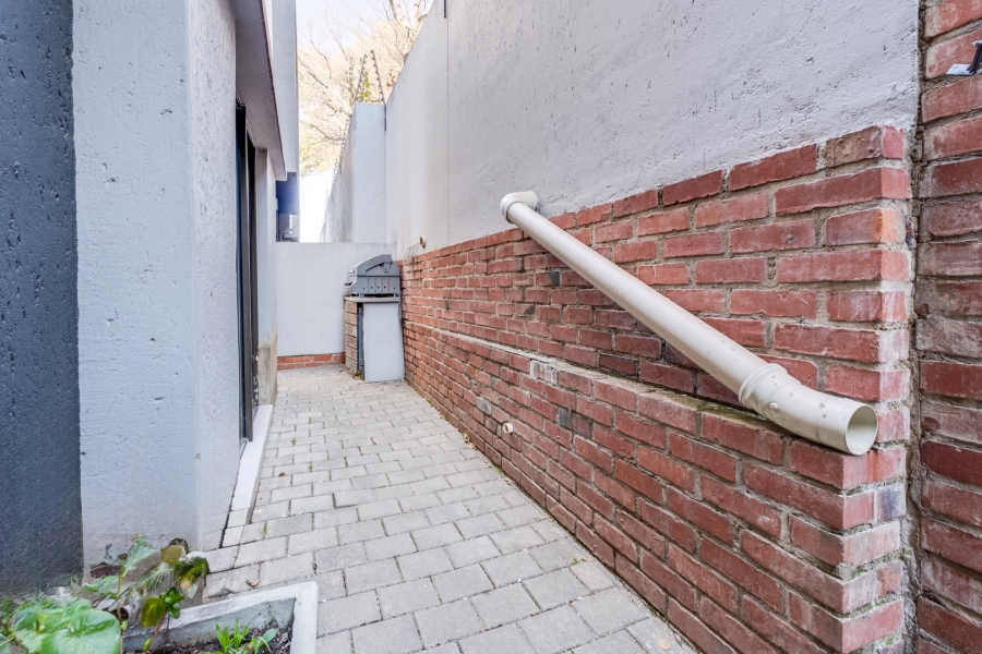 3 Bedroom Property for Sale in Bryanston Gauteng