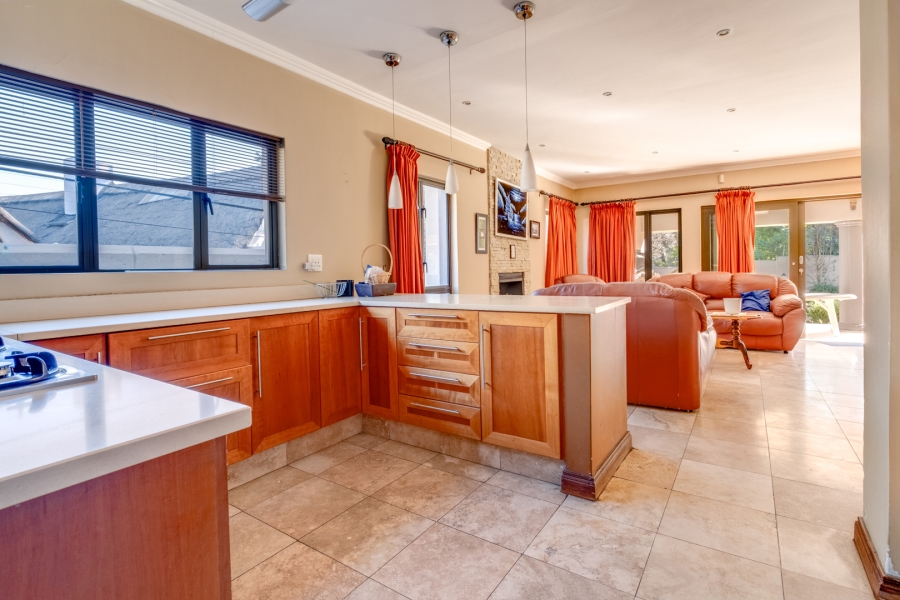 4 Bedroom Property for Sale in Khyber Rock Gauteng