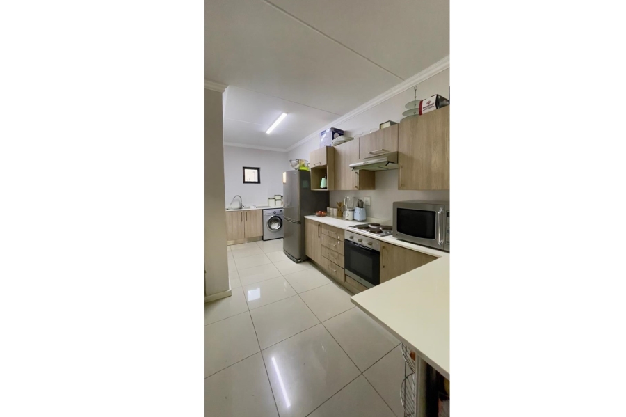 To Let 2 Bedroom Property for Rent in Halfway Gardens Gauteng
