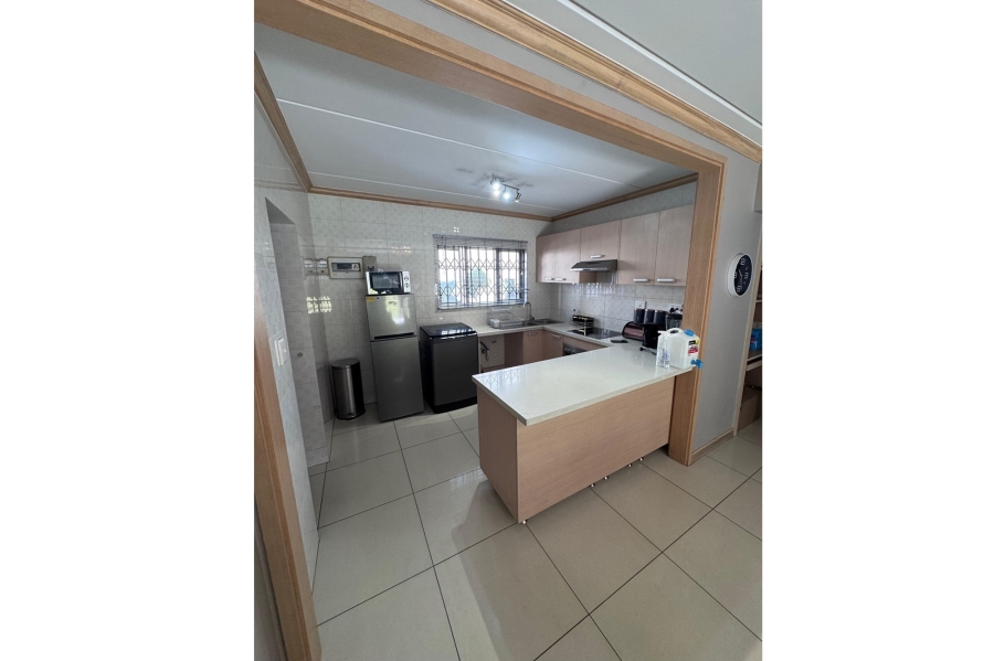 To Let 2 Bedroom Property for Rent in Halfway Gardens Gauteng