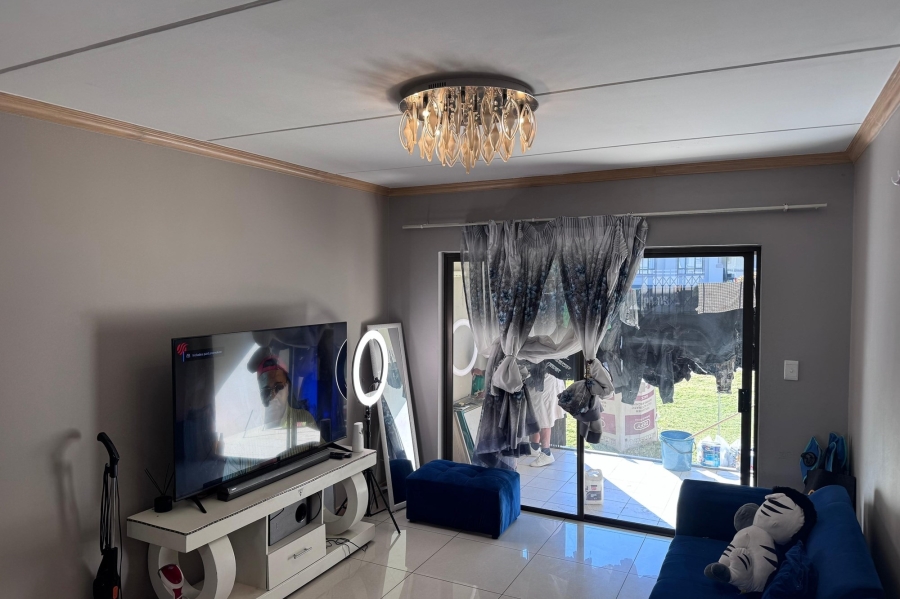 To Let 2 Bedroom Property for Rent in Halfway Gardens Gauteng