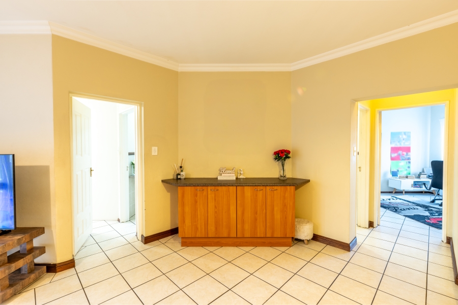 2 Bedroom Property for Sale in Bryanston Gauteng