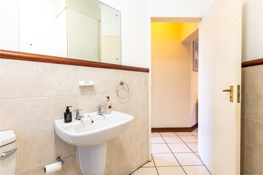 2 Bedroom Property for Sale in Bryanston Gauteng