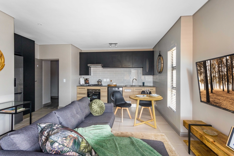 1 Bedroom Property for Sale in Die Hoewes Gauteng