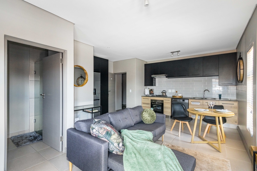 1 Bedroom Property for Sale in Die Hoewes Gauteng