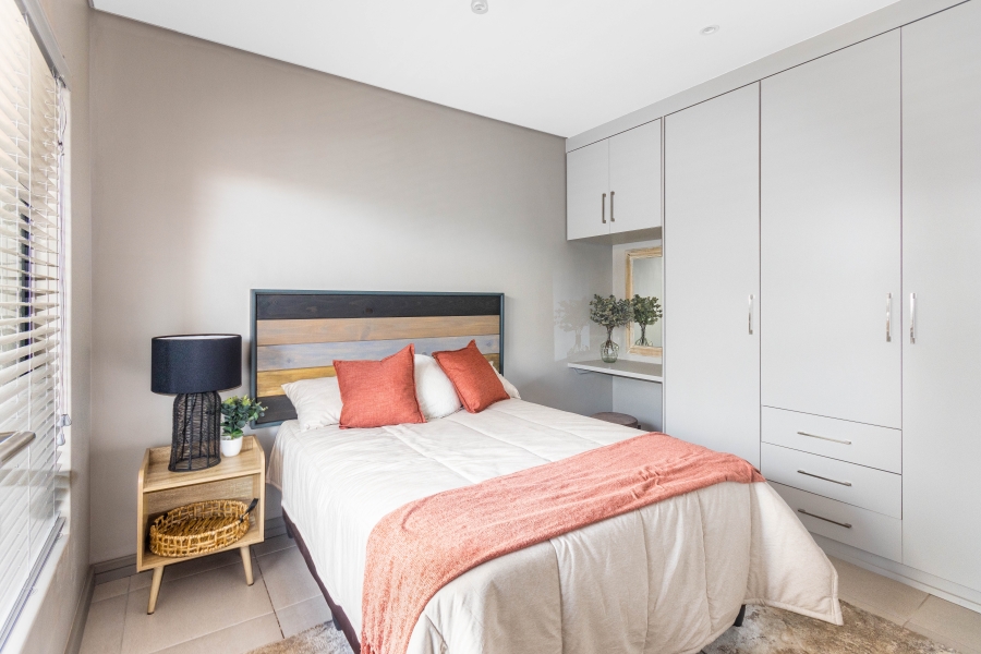1 Bedroom Property for Sale in Die Hoewes Gauteng