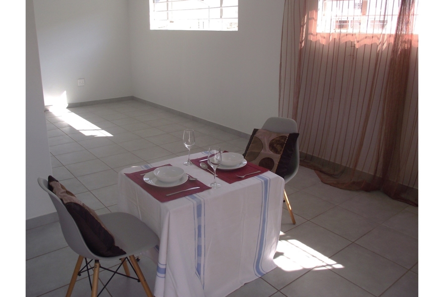 To Let 2 Bedroom Property for Rent in Croydon Gauteng