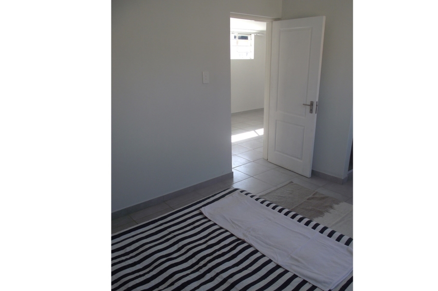 To Let 2 Bedroom Property for Rent in Croydon Gauteng