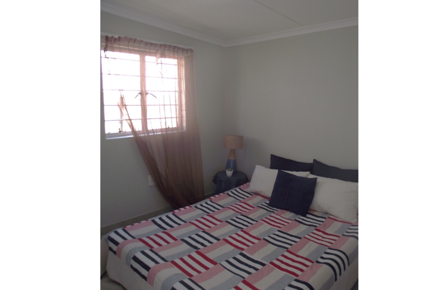 To Let 2 Bedroom Property for Rent in Croydon Gauteng