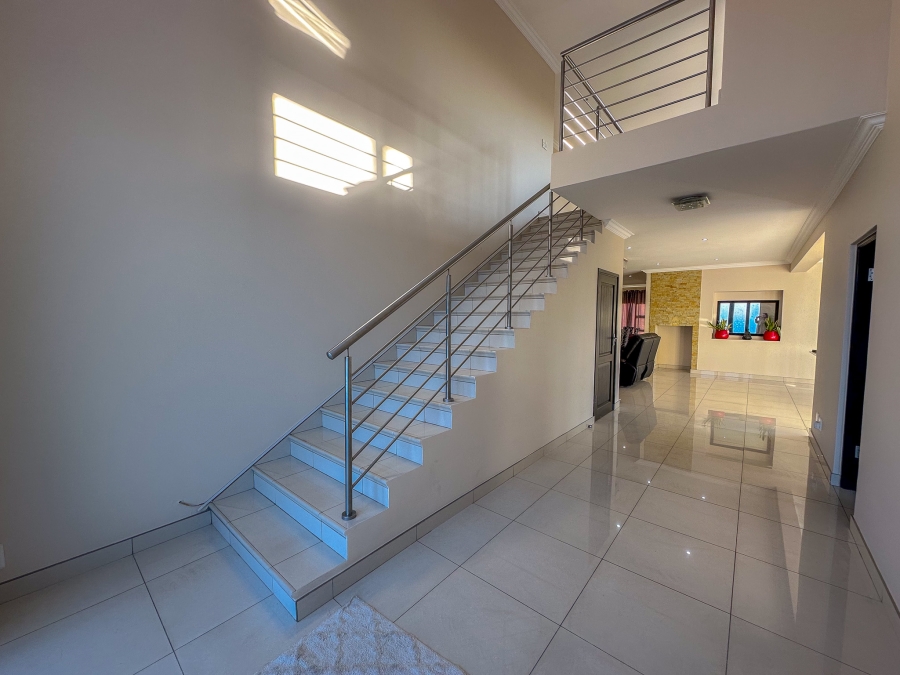 To Let 5 Bedroom Property for Rent in Midstream Ridge Gauteng