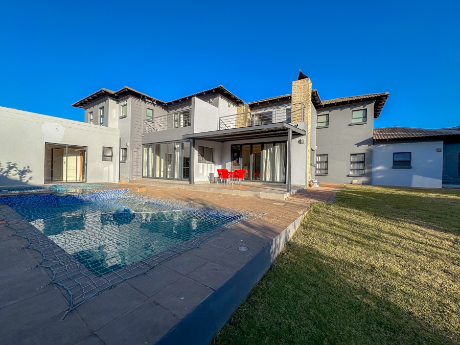 To Let 5 Bedroom Property for Rent in Midstream Ridge Gauteng