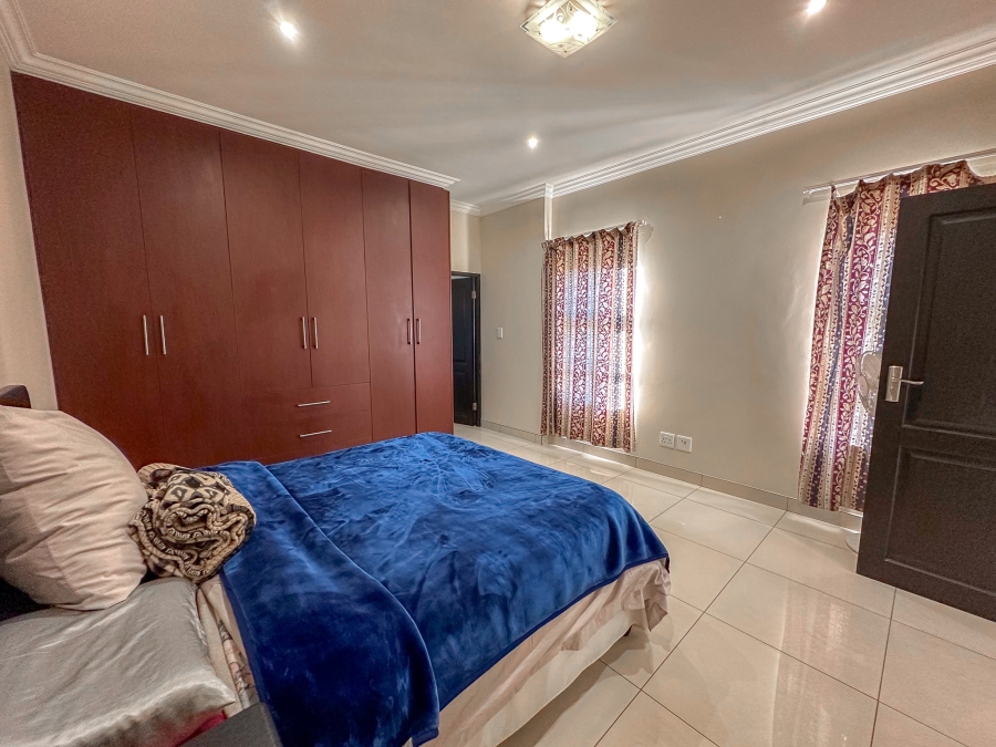To Let 5 Bedroom Property for Rent in Midstream Ridge Gauteng