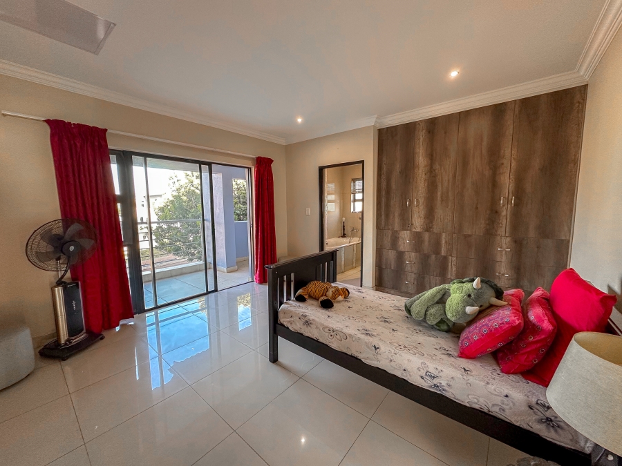 To Let 5 Bedroom Property for Rent in Midstream Ridge Gauteng