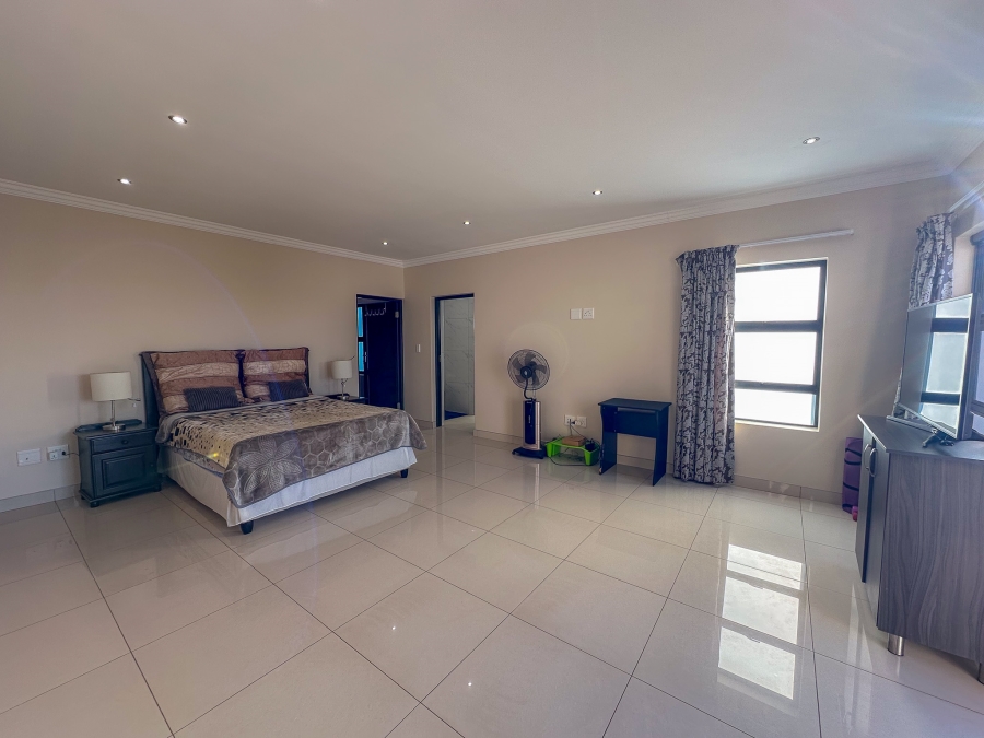 To Let 5 Bedroom Property for Rent in Midstream Ridge Gauteng