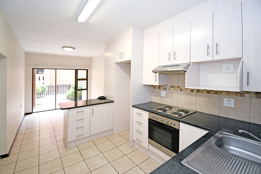1 Bedroom Property for Sale in Olivedale Gauteng