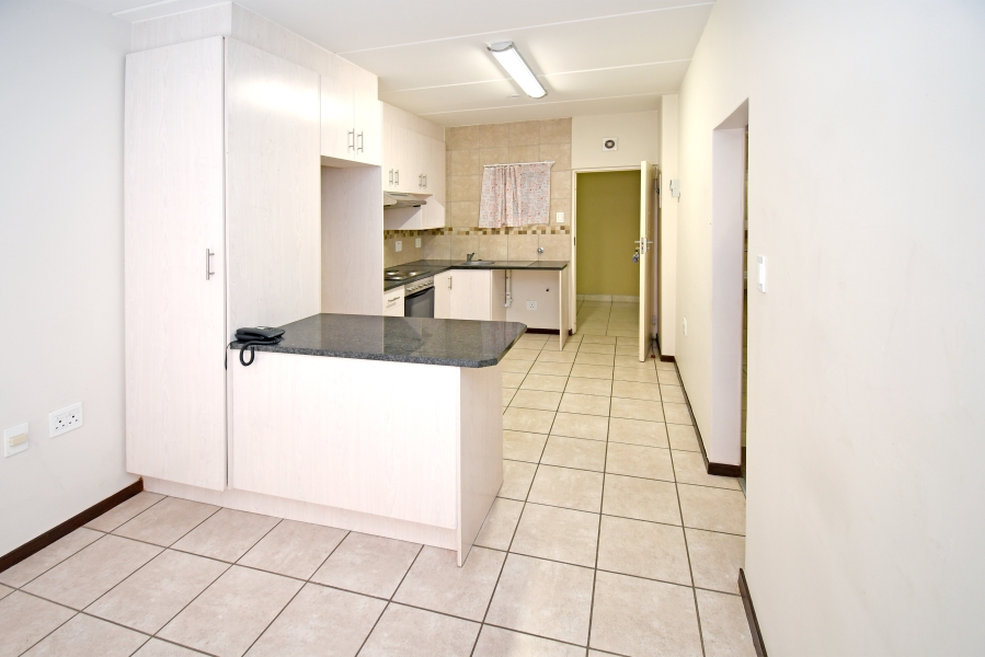 1 Bedroom Property for Sale in Olivedale Gauteng