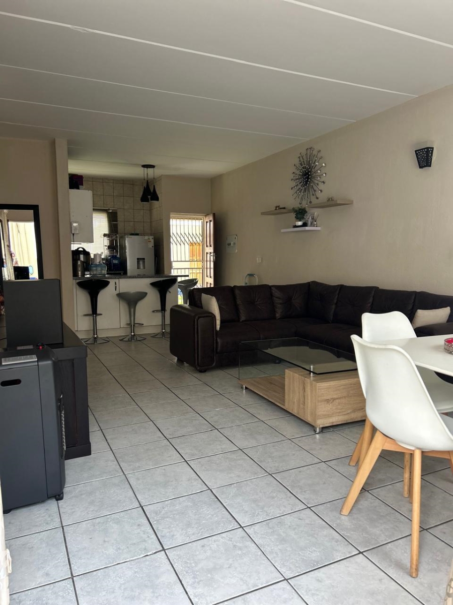 2 Bedroom Property for Sale in Comet Gauteng