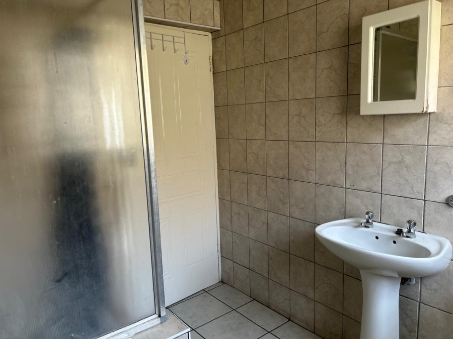2 Bedroom Property for Sale in Comet Gauteng