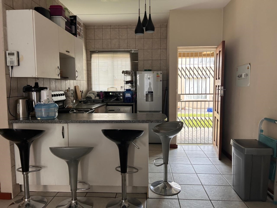 2 Bedroom Property for Sale in Comet Gauteng
