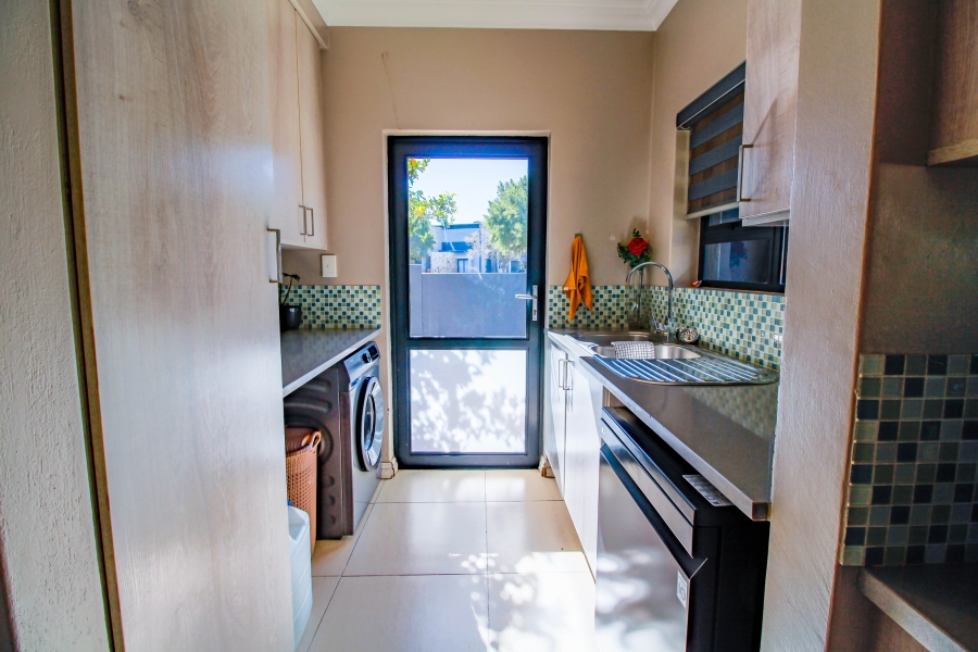 3 Bedroom Property for Sale in Copperleaf Estate Gauteng