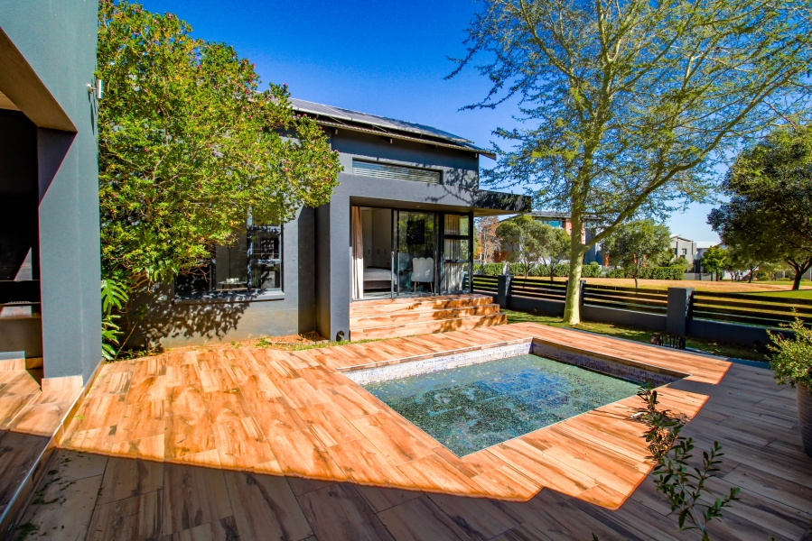 3 Bedroom Property for Sale in Copperleaf Estate Gauteng