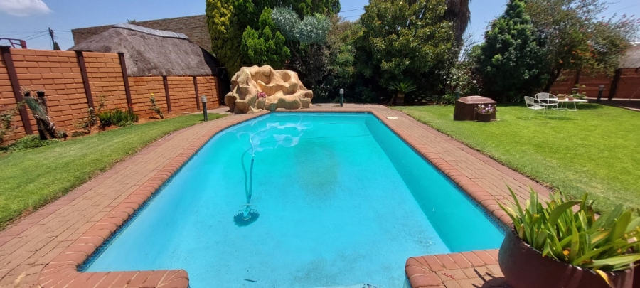 3 Bedroom Property for Sale in Rothdene Gauteng