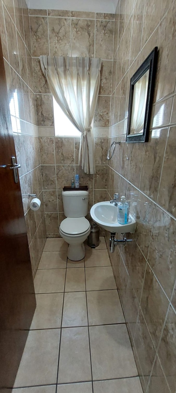 3 Bedroom Property for Sale in Rothdene Gauteng