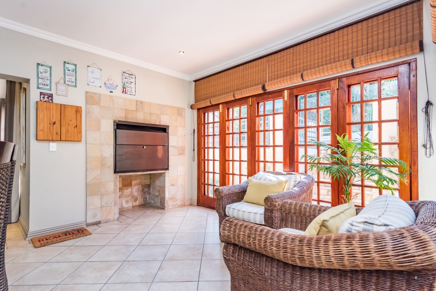 3 Bedroom Property for Sale in Ruimsig Country Estate Gauteng