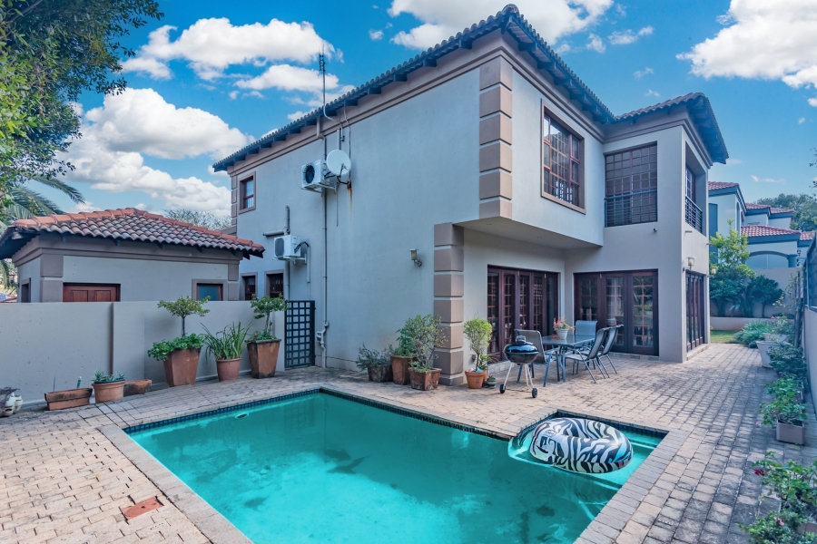3 Bedroom Property for Sale in Ruimsig Country Estate Gauteng