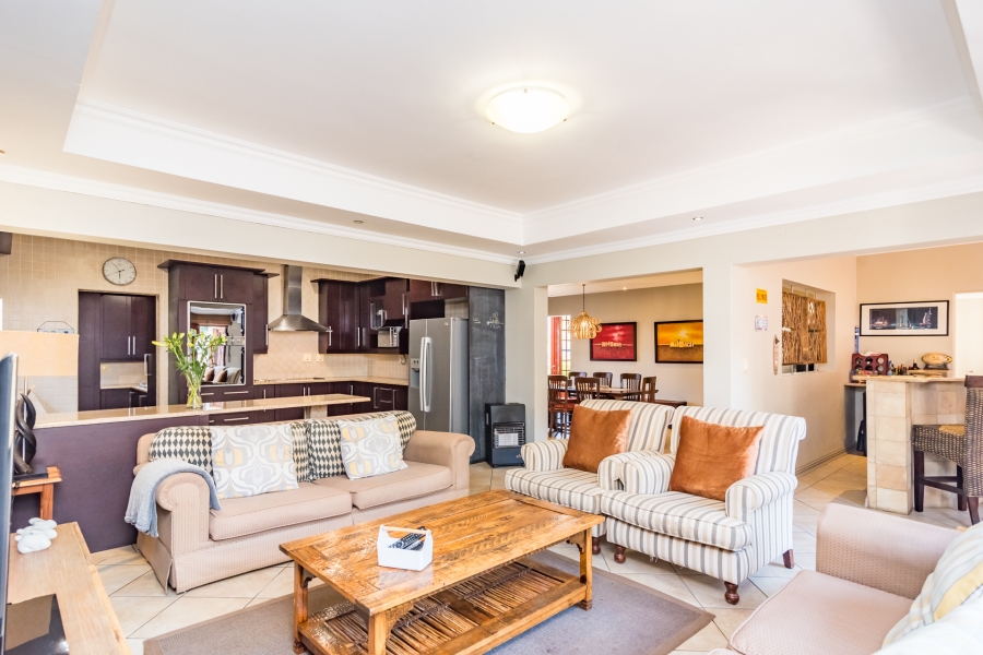 3 Bedroom Property for Sale in Ruimsig Country Estate Gauteng