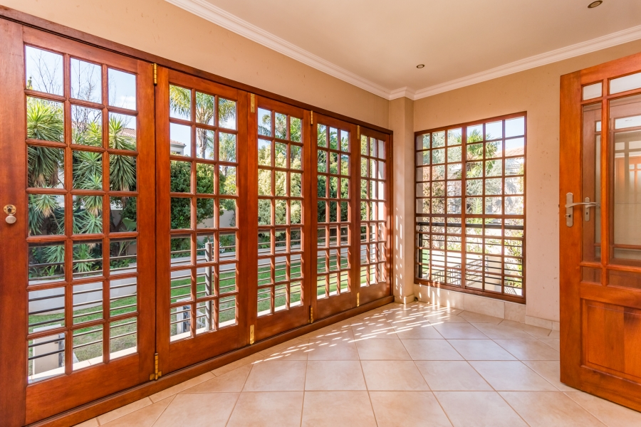 3 Bedroom Property for Sale in Ruimsig Country Estate Gauteng