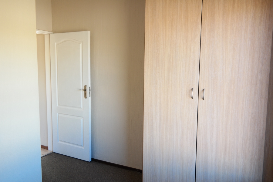 To Let 2 Bedroom Property for Rent in Noordheuwel Gauteng