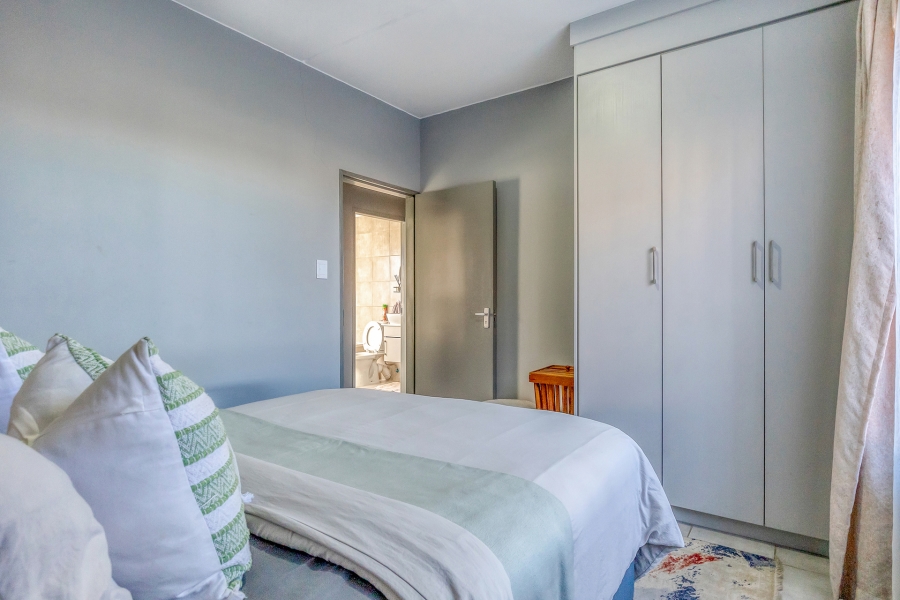 2 Bedroom Property for Sale in Witpoortjie Gauteng