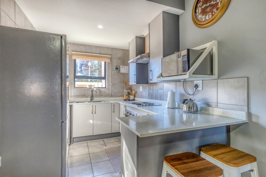 2 Bedroom Property for Sale in Witpoortjie Gauteng