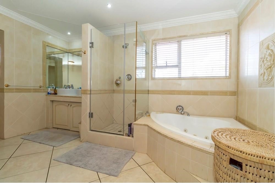 To Let 3 Bedroom Property for Rent in Craigavon Gauteng