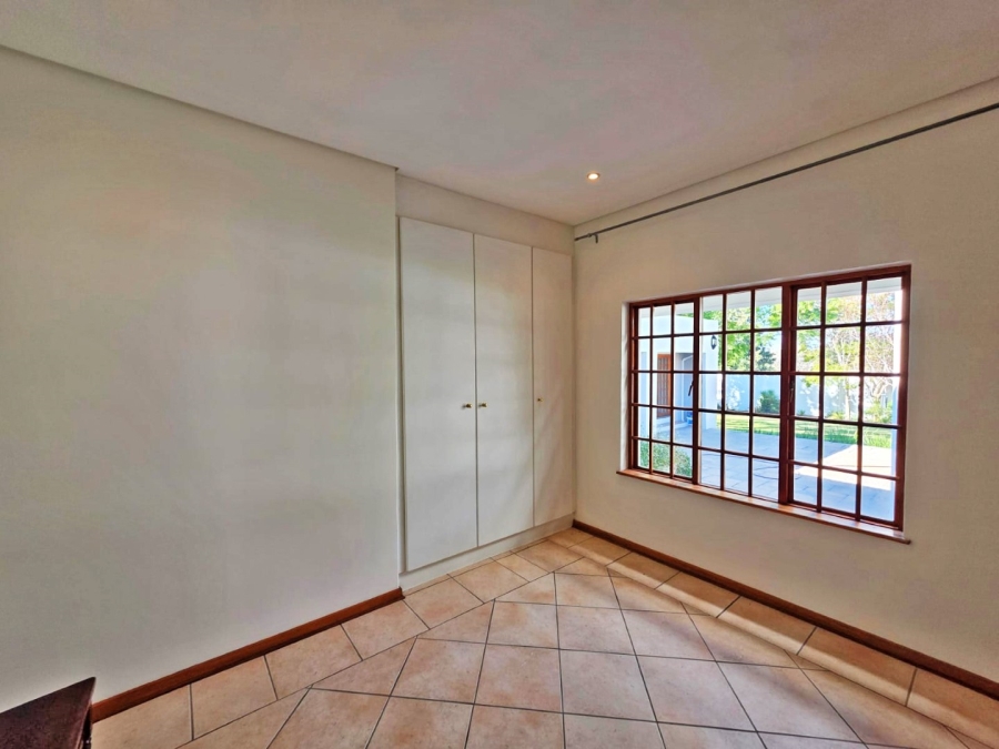 5 Bedroom Property for Sale in Bryanston Gauteng