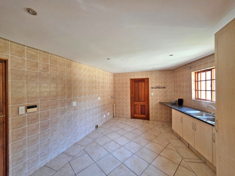 5 Bedroom Property for Sale in Bryanston Gauteng