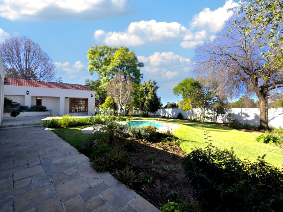 5 Bedroom Property for Sale in Bryanston Gauteng