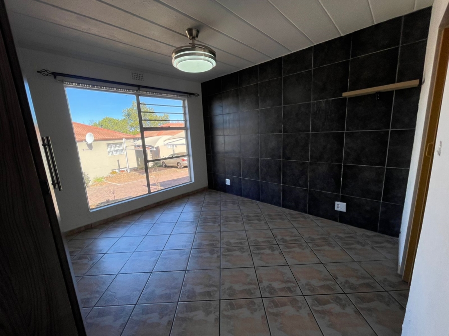 To Let 2 Bedroom Property for Rent in Vanderbijlpark SW 5 Gauteng