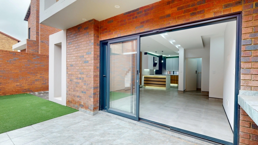 3 Bedroom Property for Sale in Bartlett Gauteng