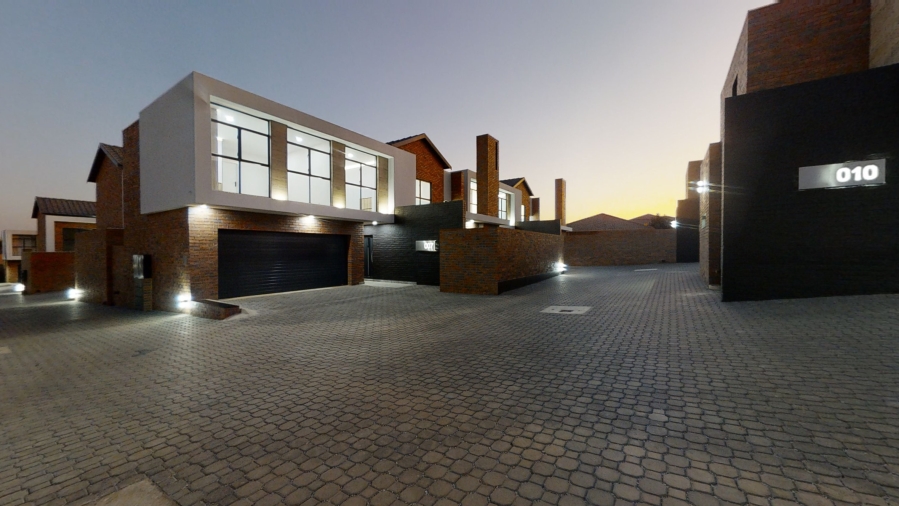 3 Bedroom Property for Sale in Bartlett Gauteng