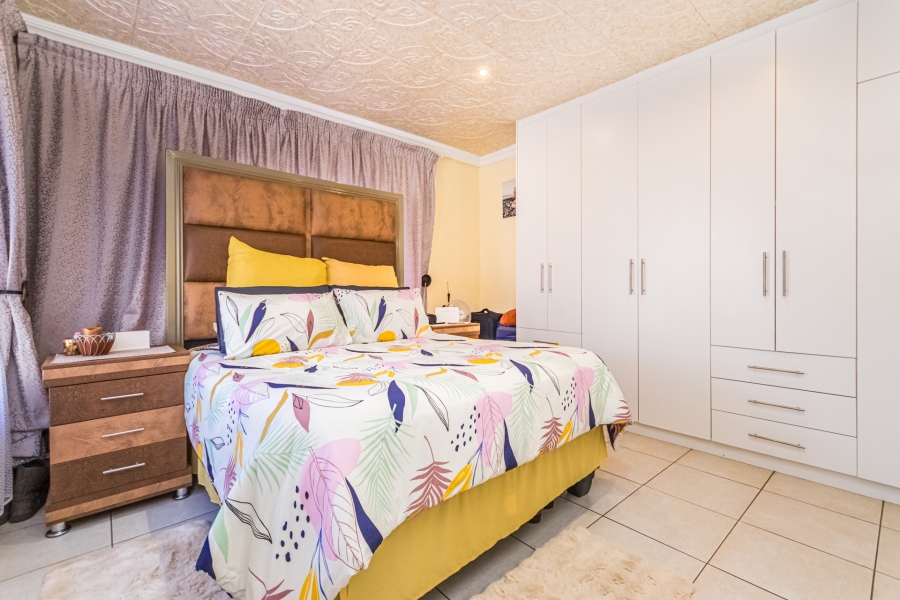 4 Bedroom Property for Sale in Cosmo City Gauteng