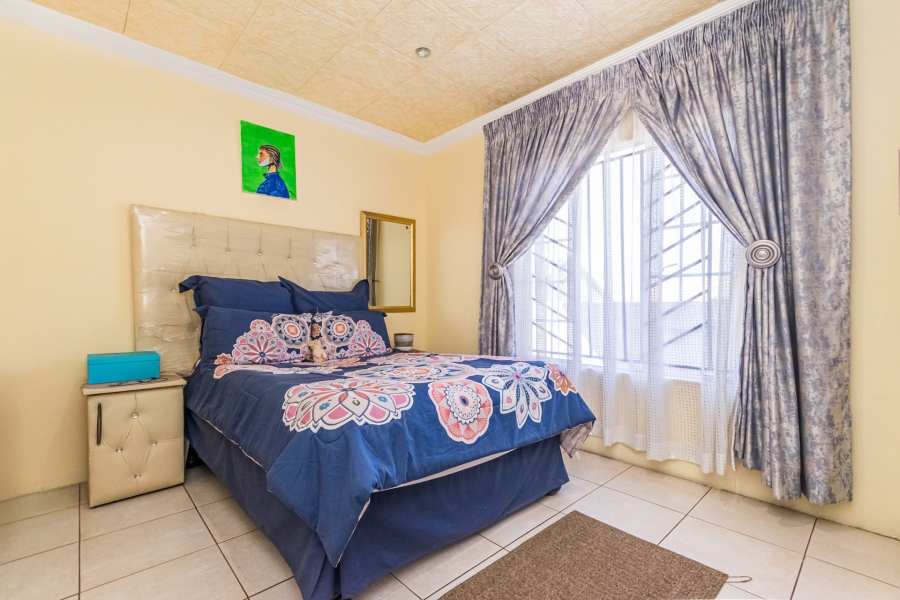 4 Bedroom Property for Sale in Cosmo City Gauteng