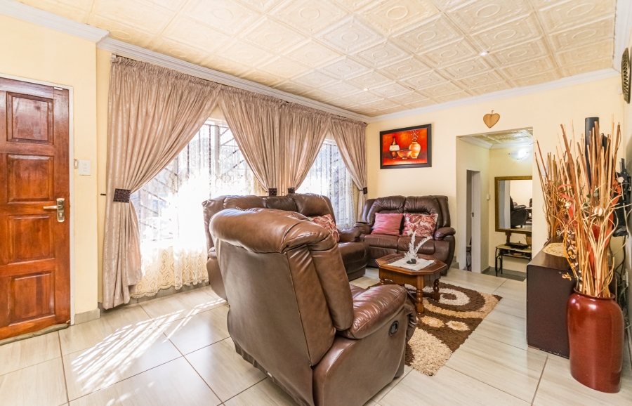 4 Bedroom Property for Sale in Cosmo City Gauteng