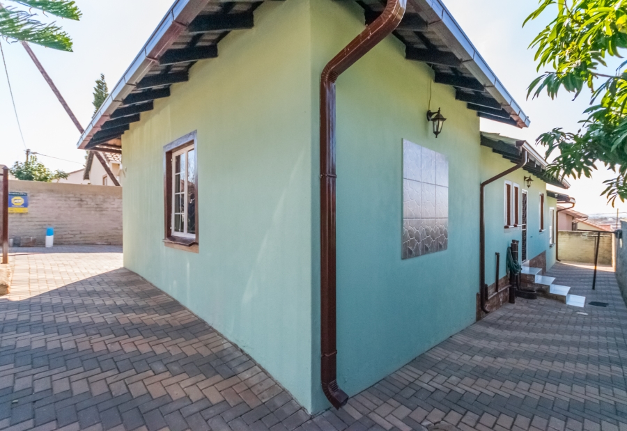 4 Bedroom Property for Sale in Cosmo City Gauteng